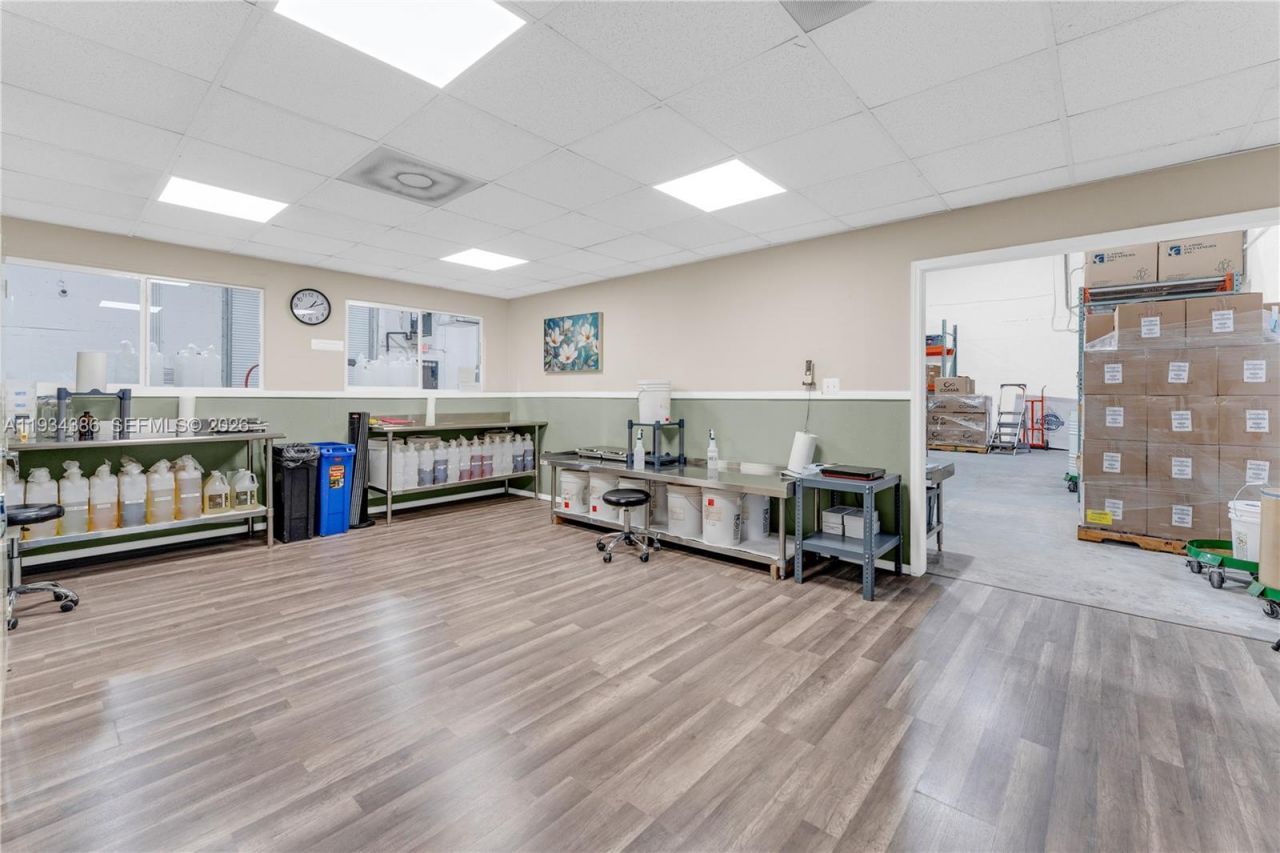 501 Old Griffin Rd, Dania Beach, FL 33004 Photo