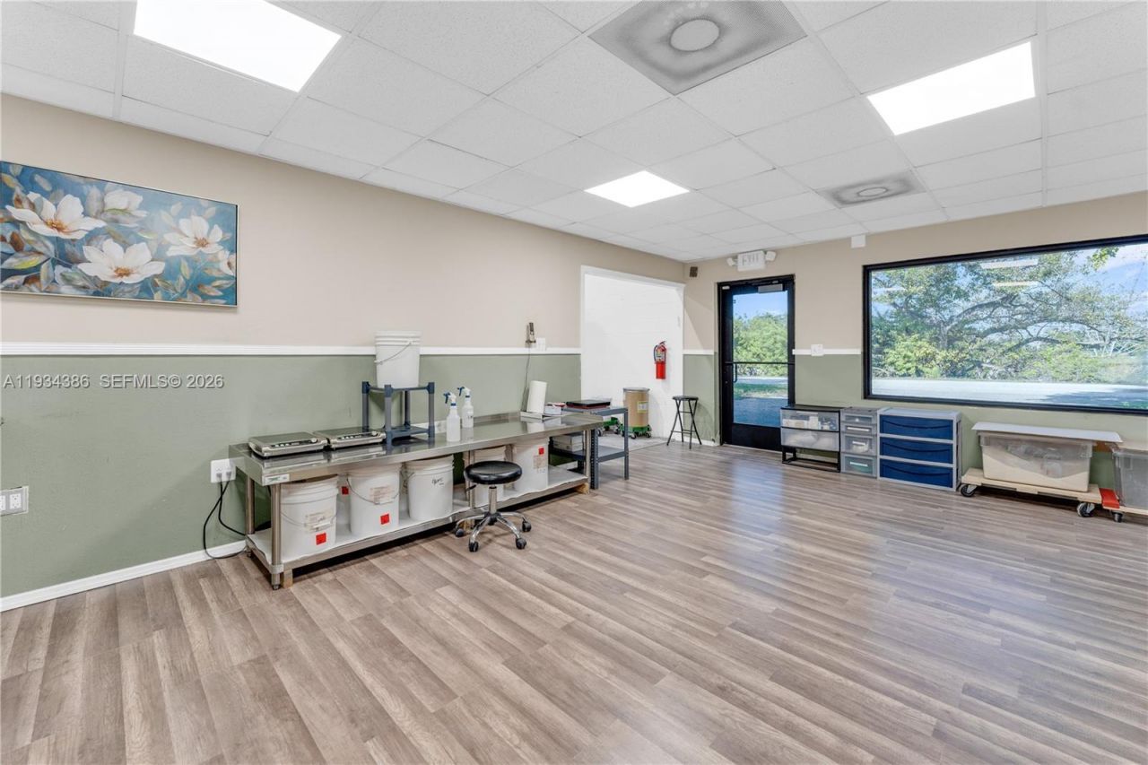 501 Old Griffin Rd, Dania Beach, FL 33004 Photo