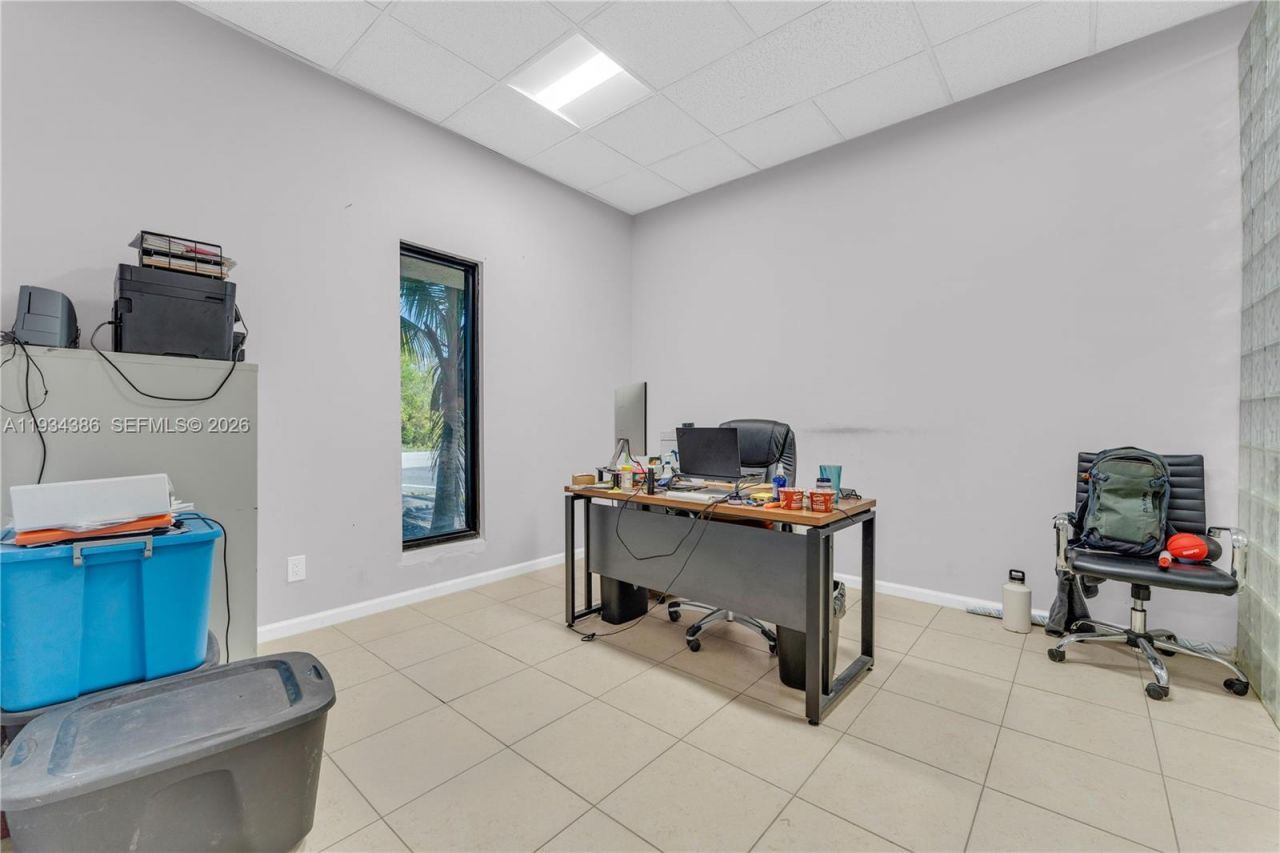 501 Old Griffin Rd, Dania Beach, FL 33004 Photo