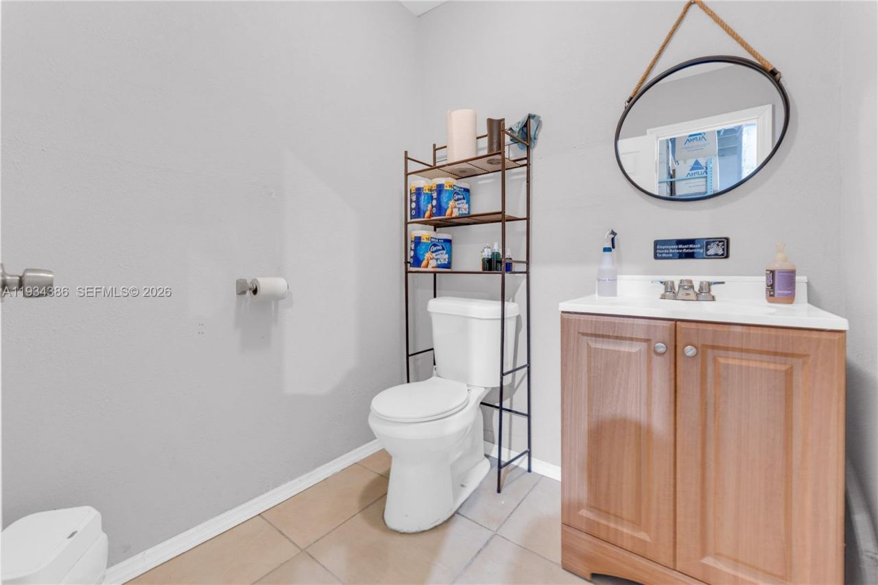 501 Old Griffin Rd, Dania Beach, FL 33004 Photo