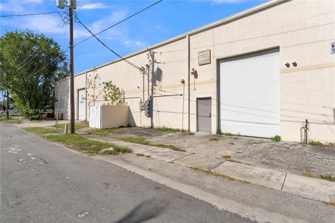 501 Old Griffin Rd, Dania Beach, FL 33004 Photo