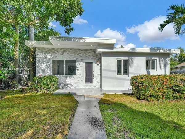 7902 SW 67th Ave, South Miami, FL 33143