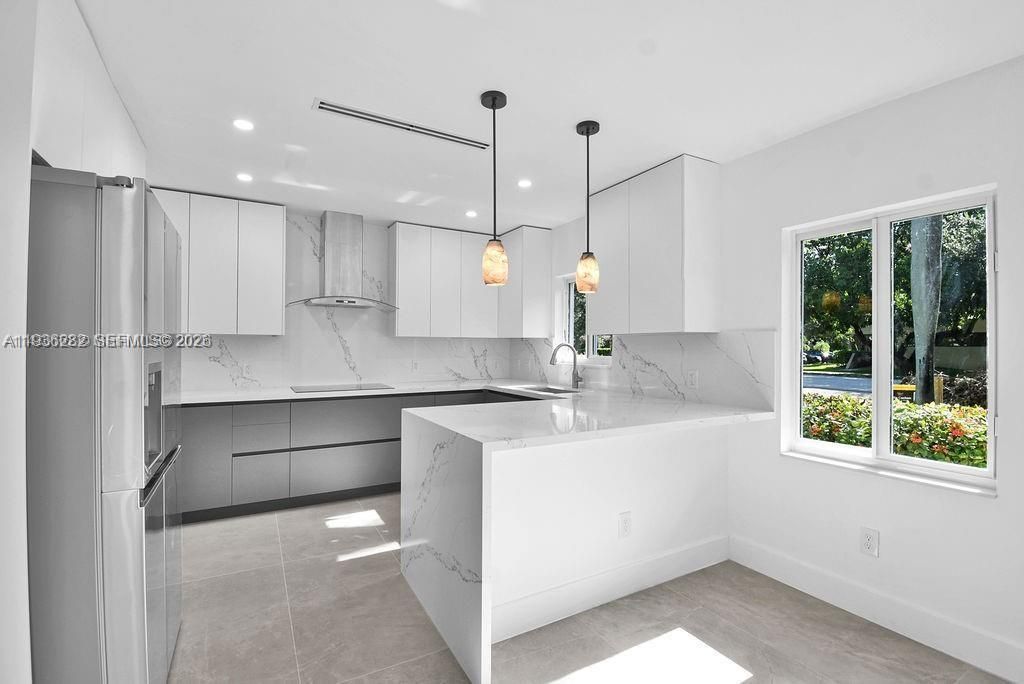 7902 SW 67th Ave, South Miami, FL 33143 Photo