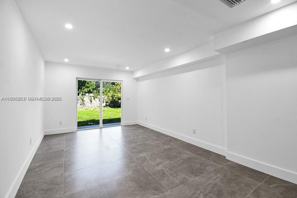 7902 SW 67th Ave, South Miami, FL 33143 Photo