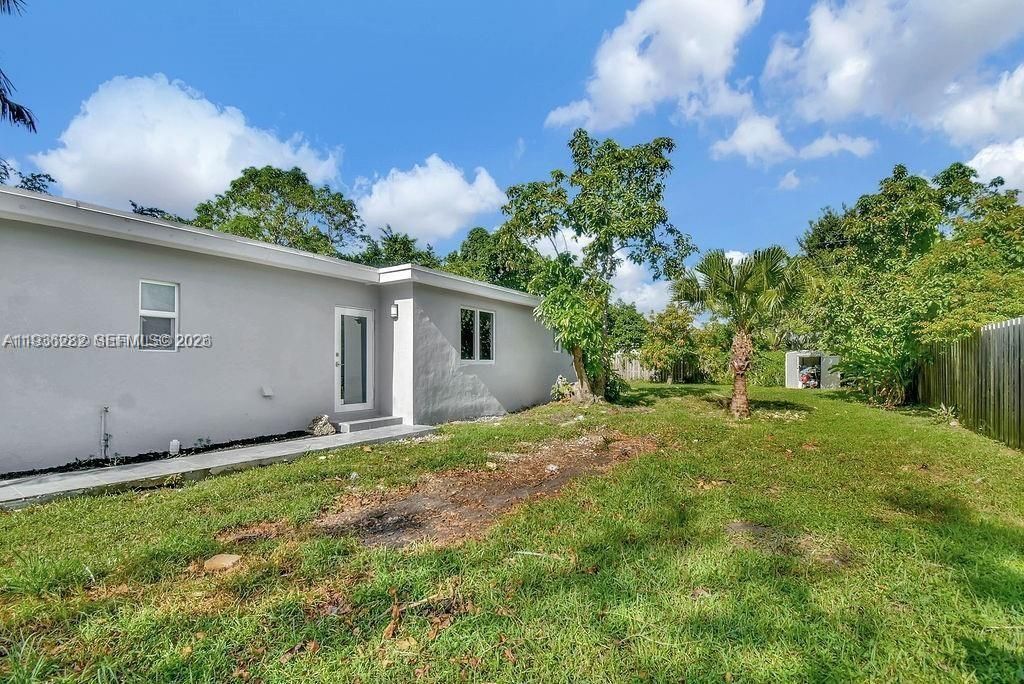 7902 SW 67th Ave, South Miami, FL 33143 Photo