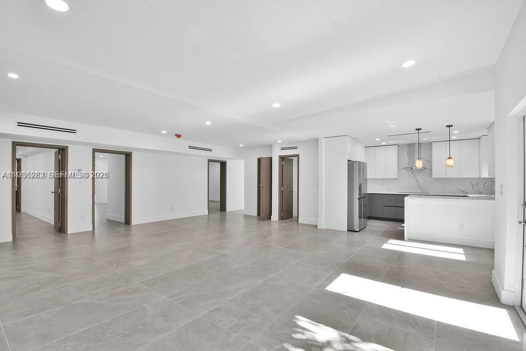 7902 SW 67th Ave, South Miami, FL 33143 Photo