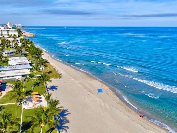 1203 Hillsboro Mile , Unit P2, Hillsboro Beach, FL 33062