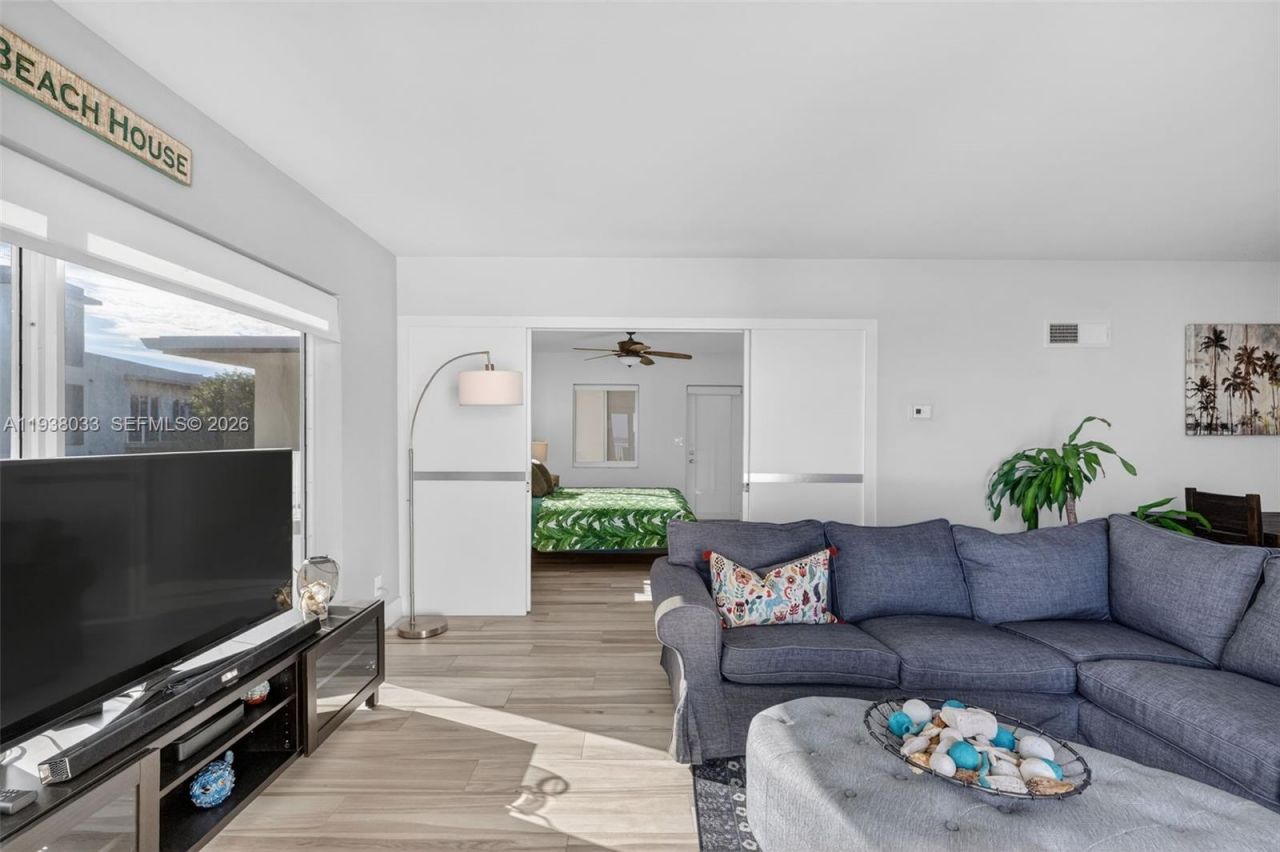 1203 Hillsboro Mile , Unit P2, Hillsboro Beach, FL 33062 Photo