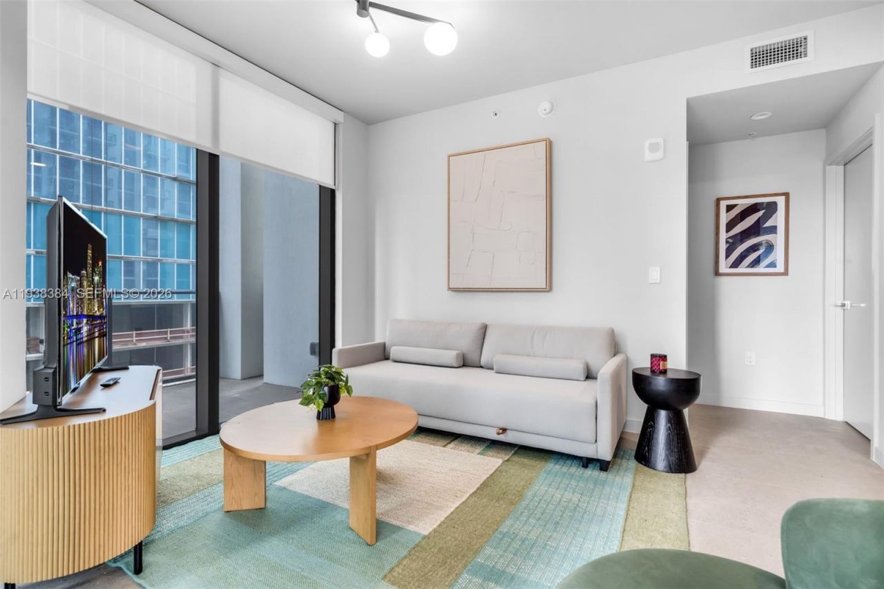 11 NE 6th Street , Unit 1607, Miami, FL 33132 Photo