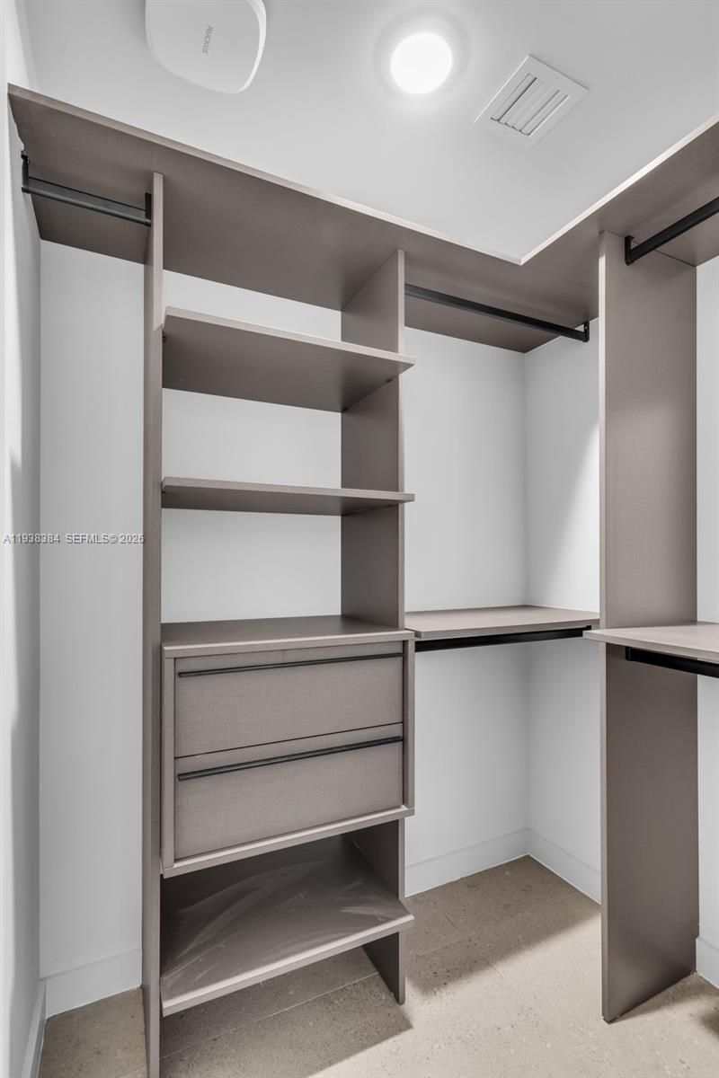 11 NE 6th Street , Unit 1607, Miami, FL 33132 Photo