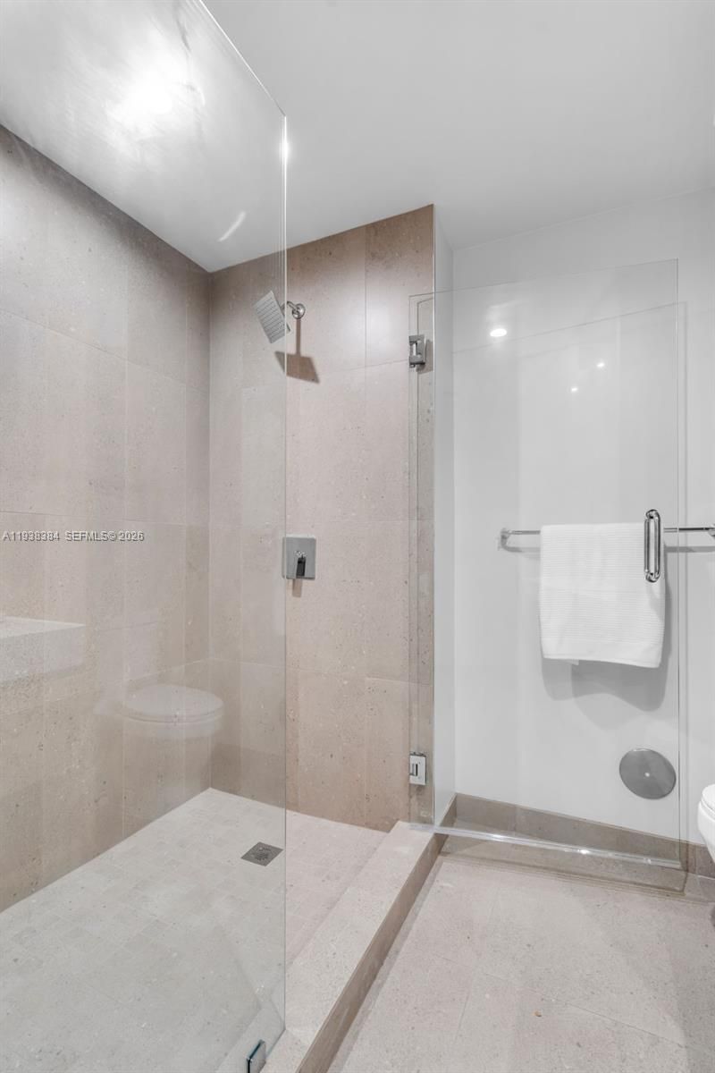 11 NE 6th Street , Unit 1607, Miami, FL 33132 Photo