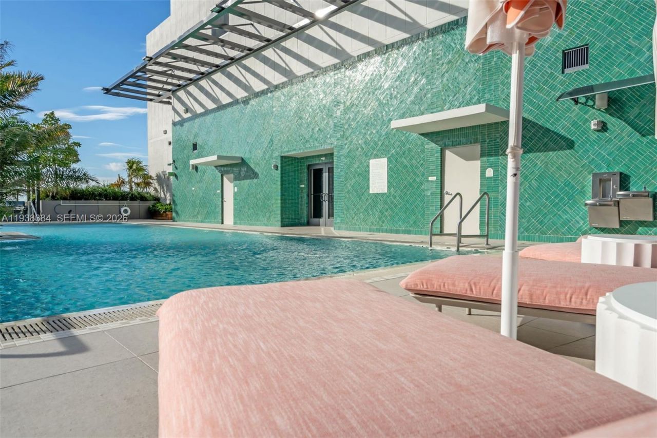 11 NE 6th Street , Unit 1607, Miami, FL 33132 Photo