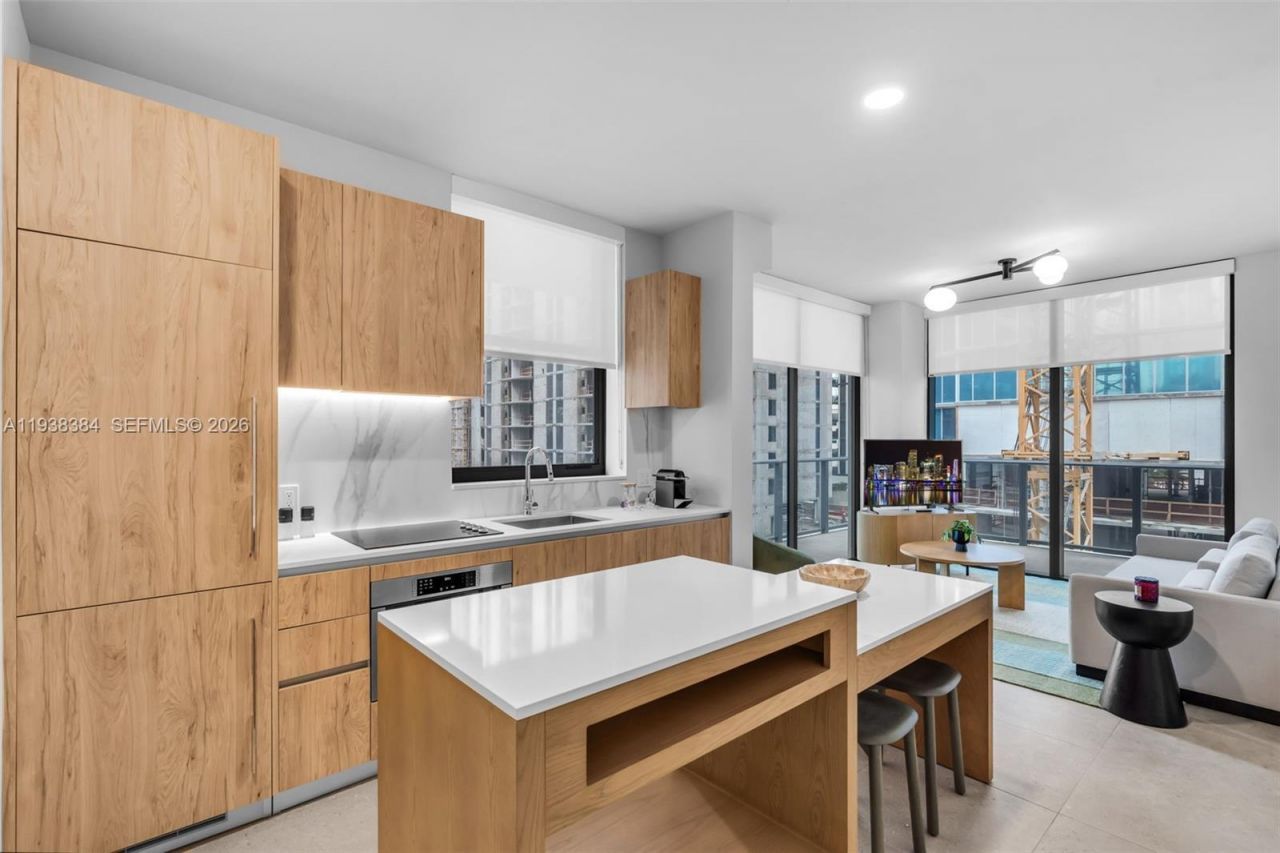 11 NE 6th Street , Unit 1607, Miami, FL 33132 Photo