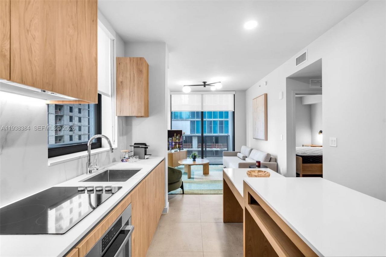 11 NE 6th Street , Unit 1607, Miami, FL 33132 Photo