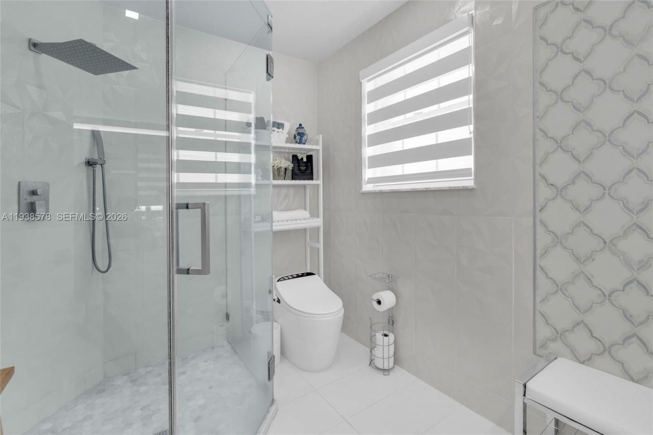 4737 NW 98th Pl, Doral, FL 33178 Photo