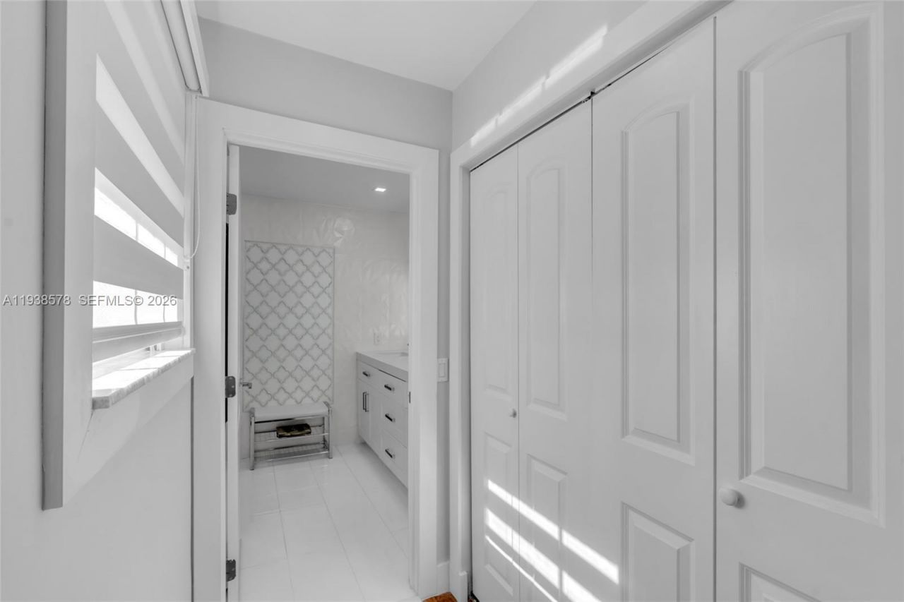 4737 NW 98th Pl, Doral, FL 33178 Photo