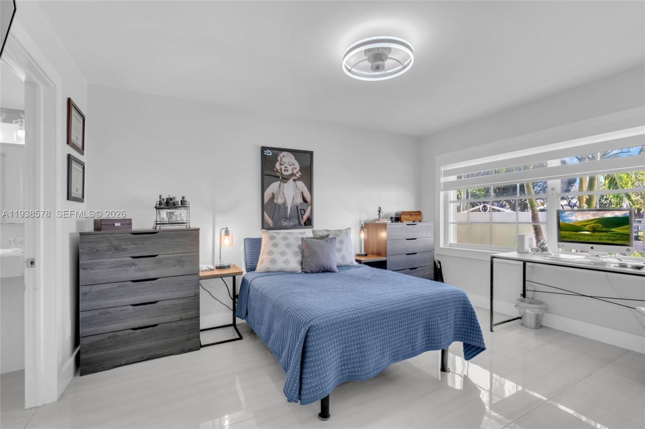 4737 NW 98th Pl, Doral, FL 33178 Photo