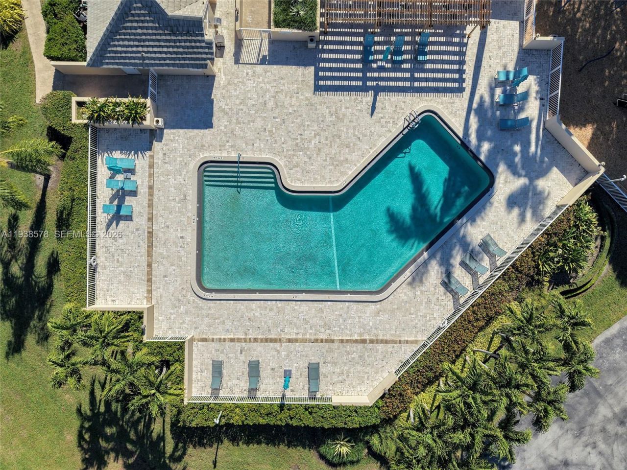 4737 NW 98th Pl, Doral, FL 33178 Photo