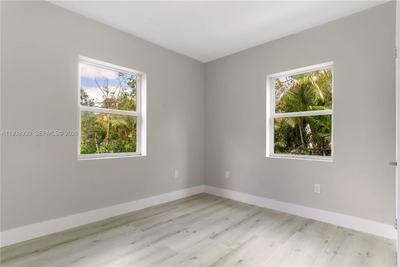 2714 SW 36th Ave, Unit A, Miami, FL 33133 Photo