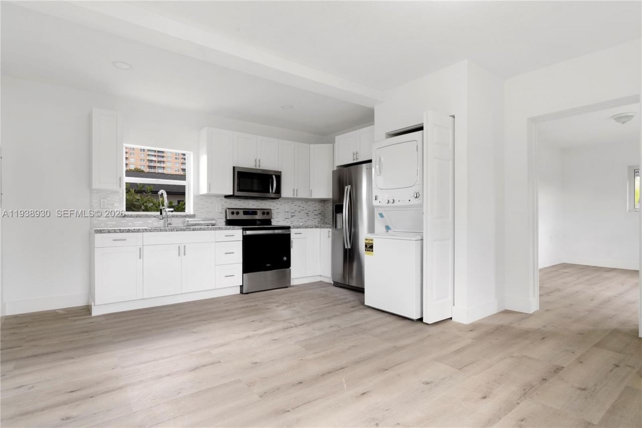 2714 SW 36th Ave, Unit A, Miami, FL 33133 Photo