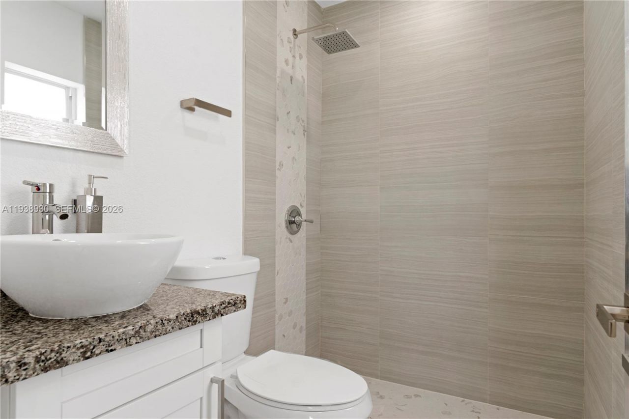 2714 SW 36th Ave, Unit A, Miami, FL 33133 Photo