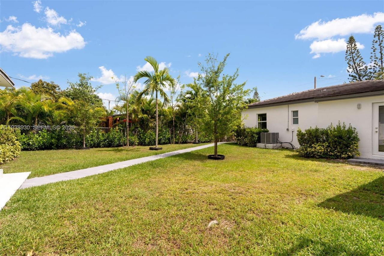 2714 SW 36th Ave, Unit A, Miami, FL 33133 Photo