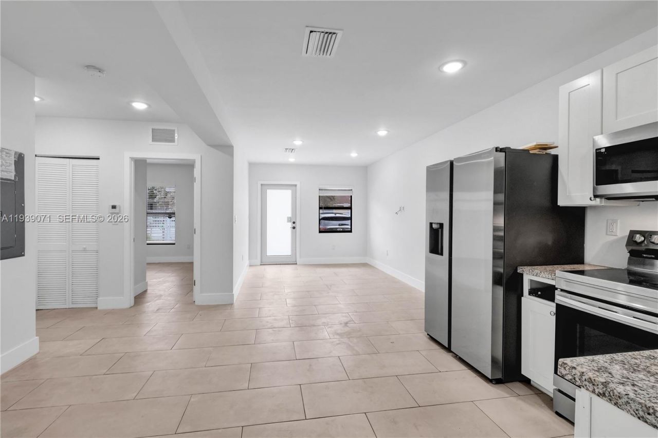 1749 NW 64th St, Unit A, Miami, FL 33147 Photo
