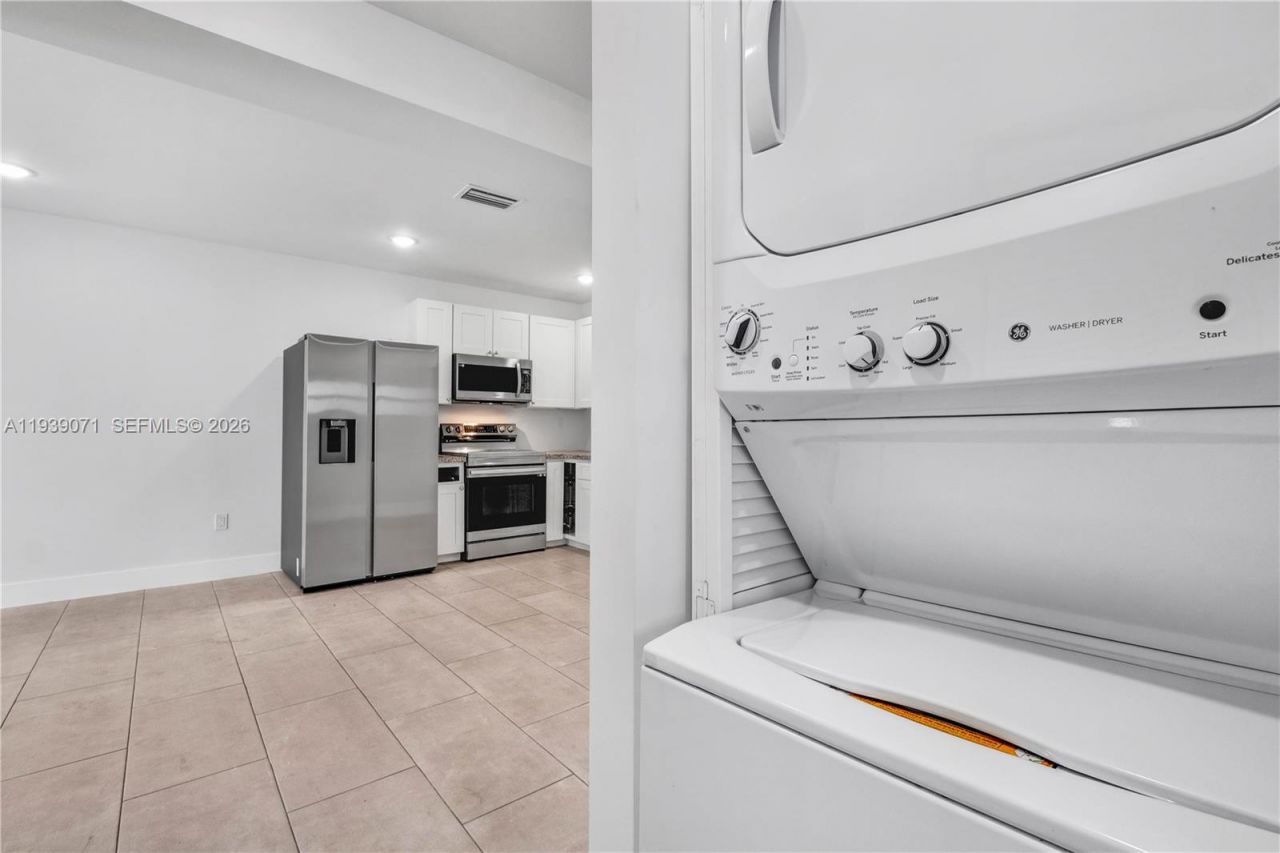 1749 NW 64th St, Unit A, Miami, FL 33147 Photo