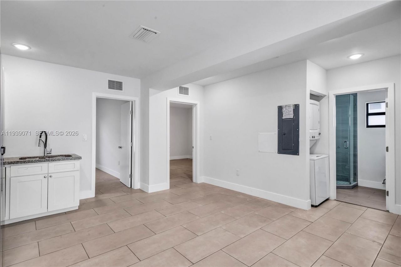 1749 NW 64th St, Unit A, Miami, FL 33147 Photo