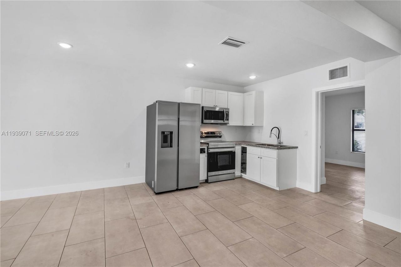 1749 NW 64th St, Unit A, Miami, FL 33147 Photo
