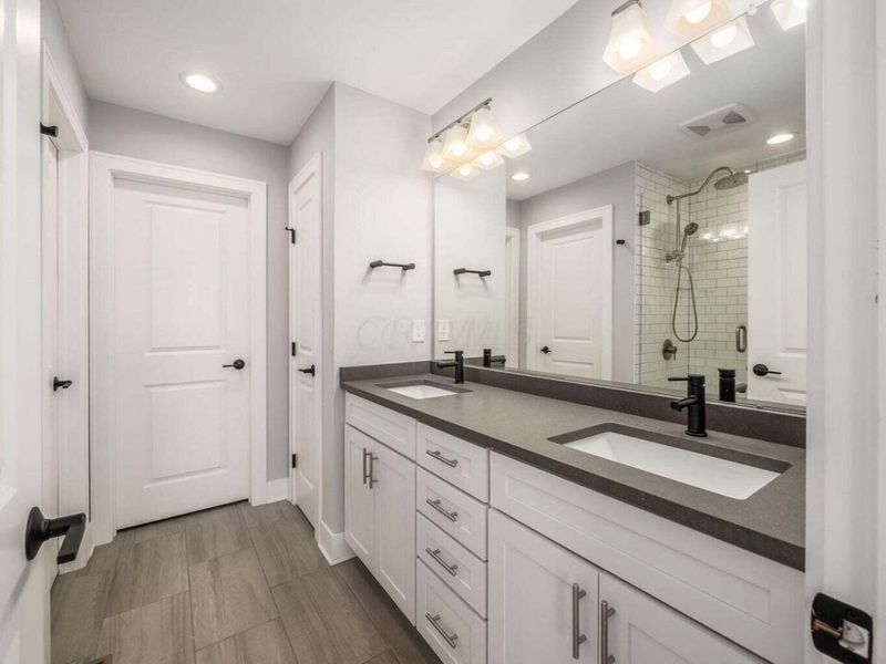 1187 Cromartie Lane, Columbus, OH 43201 Photo 17