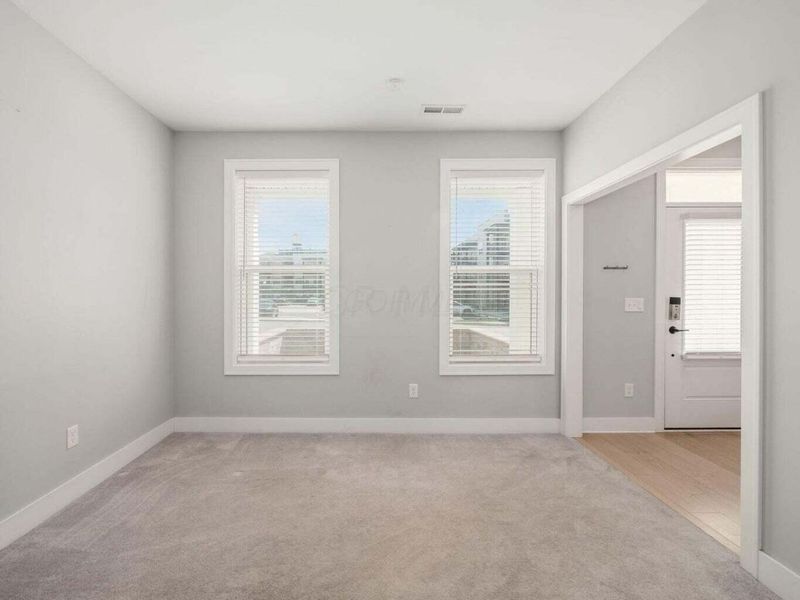 1187 Cromartie Lane, Columbus, OH 43201 Photo 4