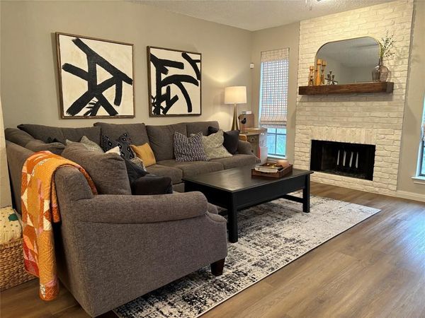 7429 Kingswood Drive, Fort Worth, TX 76133