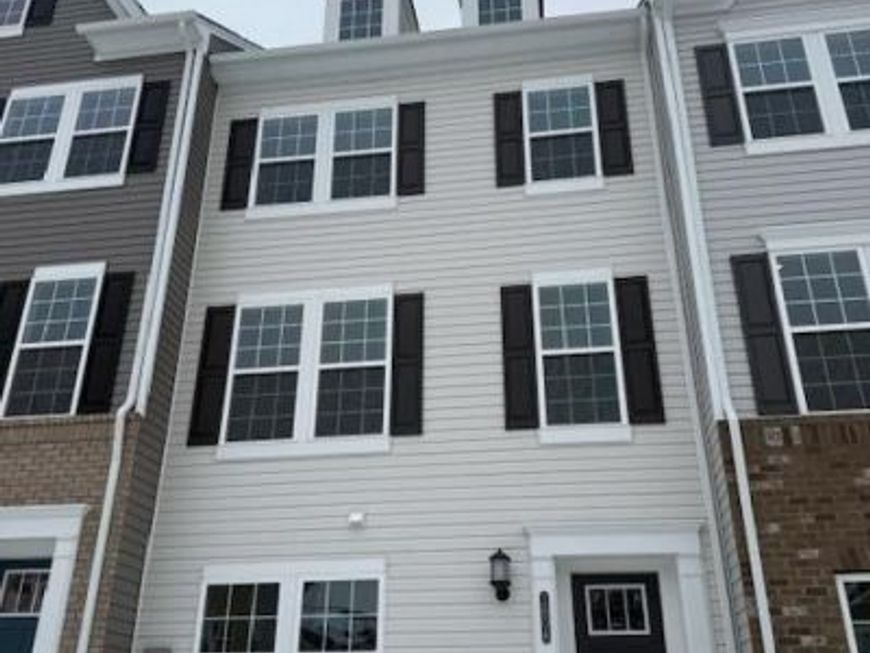 1806 Oxbow Road, Baltimore, MD 21244 Main Photo