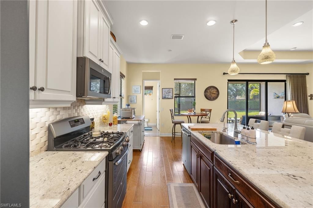 21283 Estero Vista Ct, Estero, FL 33928 Photo