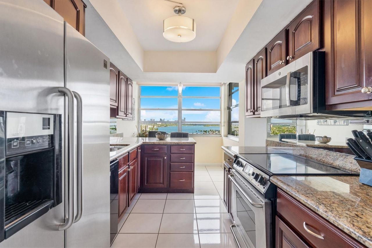 11930 N Bayshore Drive, Unit 1003, North Miami, FL 33181 Photo