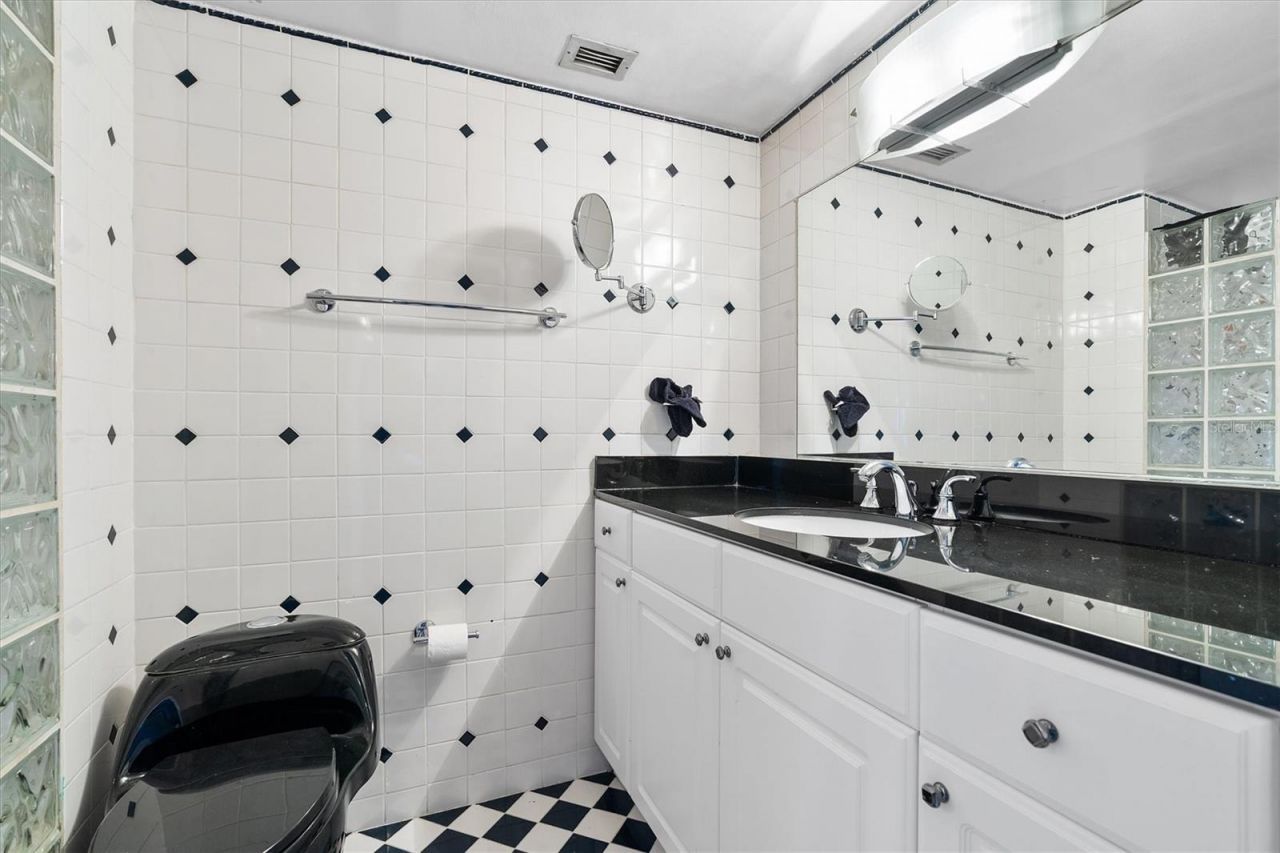 11930 N Bayshore Drive, Unit 1003, North Miami, FL 33181 Photo