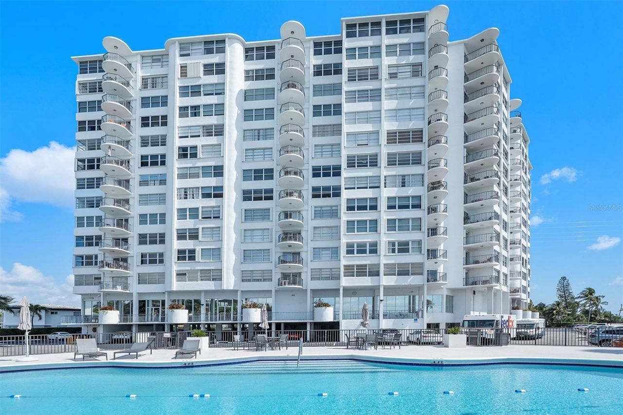 11930 N Bayshore Drive, Unit 1003, North Miami, FL 33181 Photo