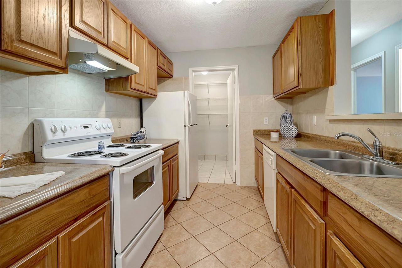 1400 Gandy Boulevard N, Unit 1504, Saint Petersburg, FL 33702 Photo