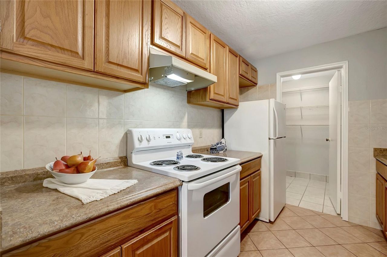 1400 Gandy Boulevard N, Unit 1504, Saint Petersburg, FL 33702 Photo