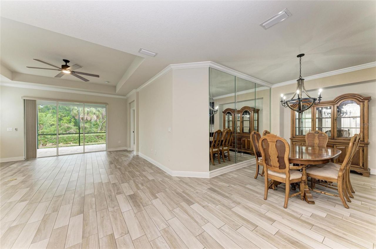 5941 Amberly Drive, Bradenton, FL 34208 Photo