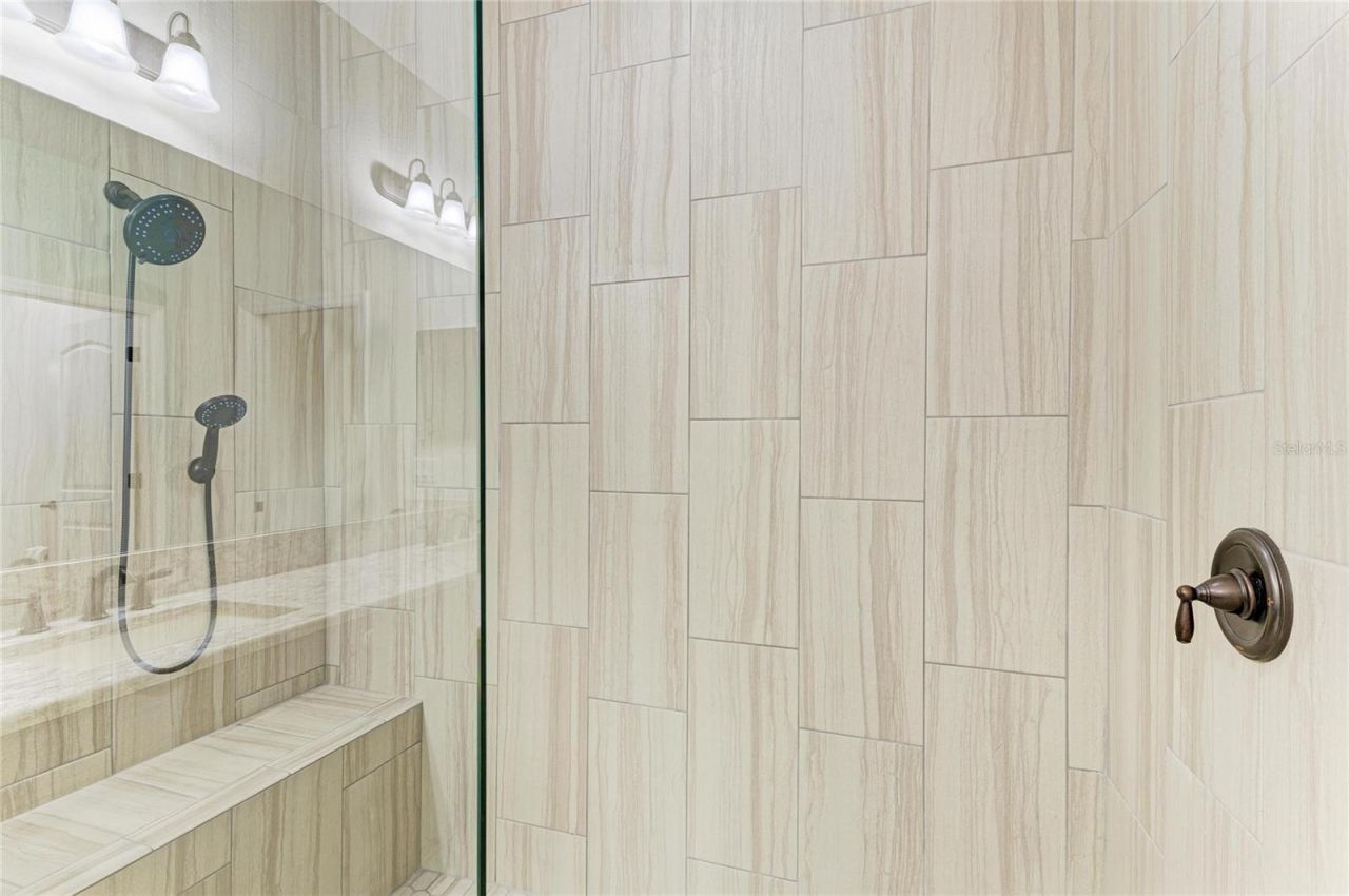 5941 Amberly Drive, Bradenton, FL 34208 Photo