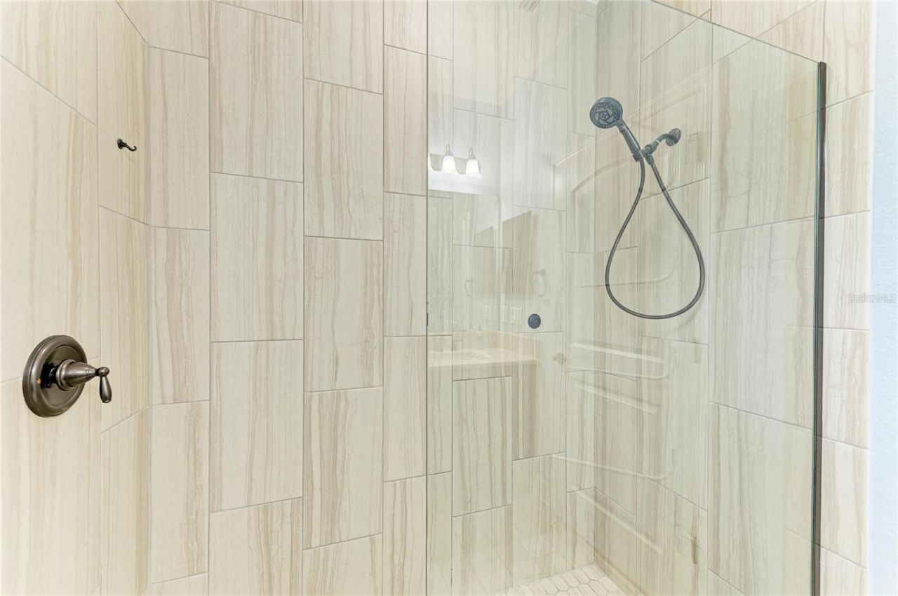 5941 Amberly Drive, Bradenton, FL 34208 Photo