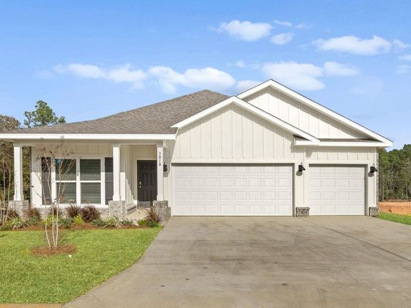 2819 Chevy Cir, Pace, FL 32571