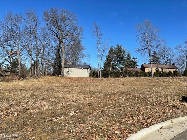 1830 Wildridge Drive NW, Massillon, OH 44646