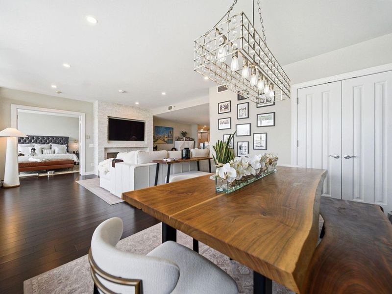 1 Miranova Place, Unit 1610, Columbus, OH 43215 Photo 22