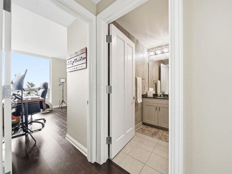 1 Miranova Place, Unit 1610, Columbus, OH 43215 Photo 26