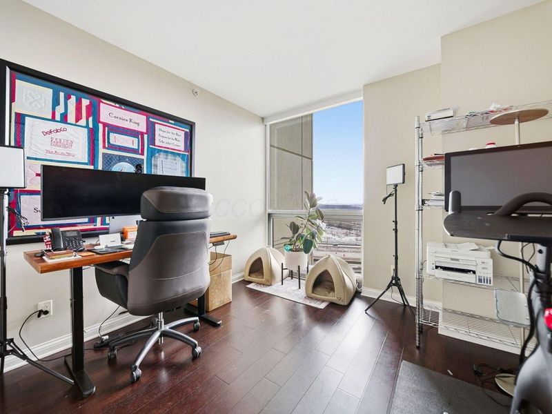 1 Miranova Place, Unit 1610, Columbus, OH 43215 Photo 29