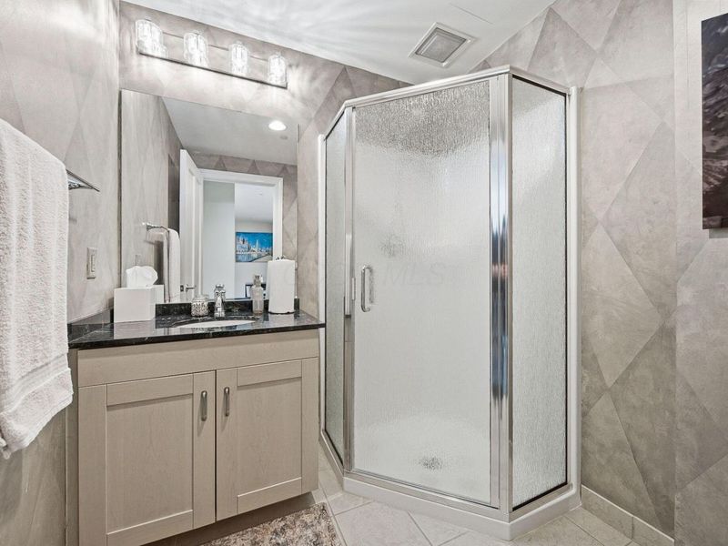 1 Miranova Place, Unit 1610, Columbus, OH 43215 Photo 31