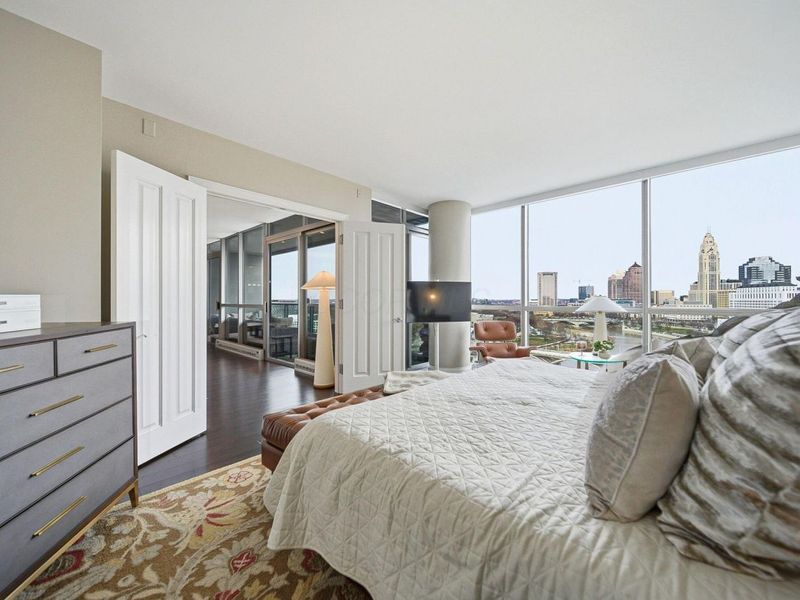 1 Miranova Place, Unit 1610, Columbus, OH 43215 Photo 35